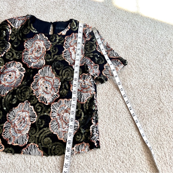 ENDLESS ROSE Mesh And Sequin Floral Cropped Blouse—SZ. Small - Picture 12 of 17